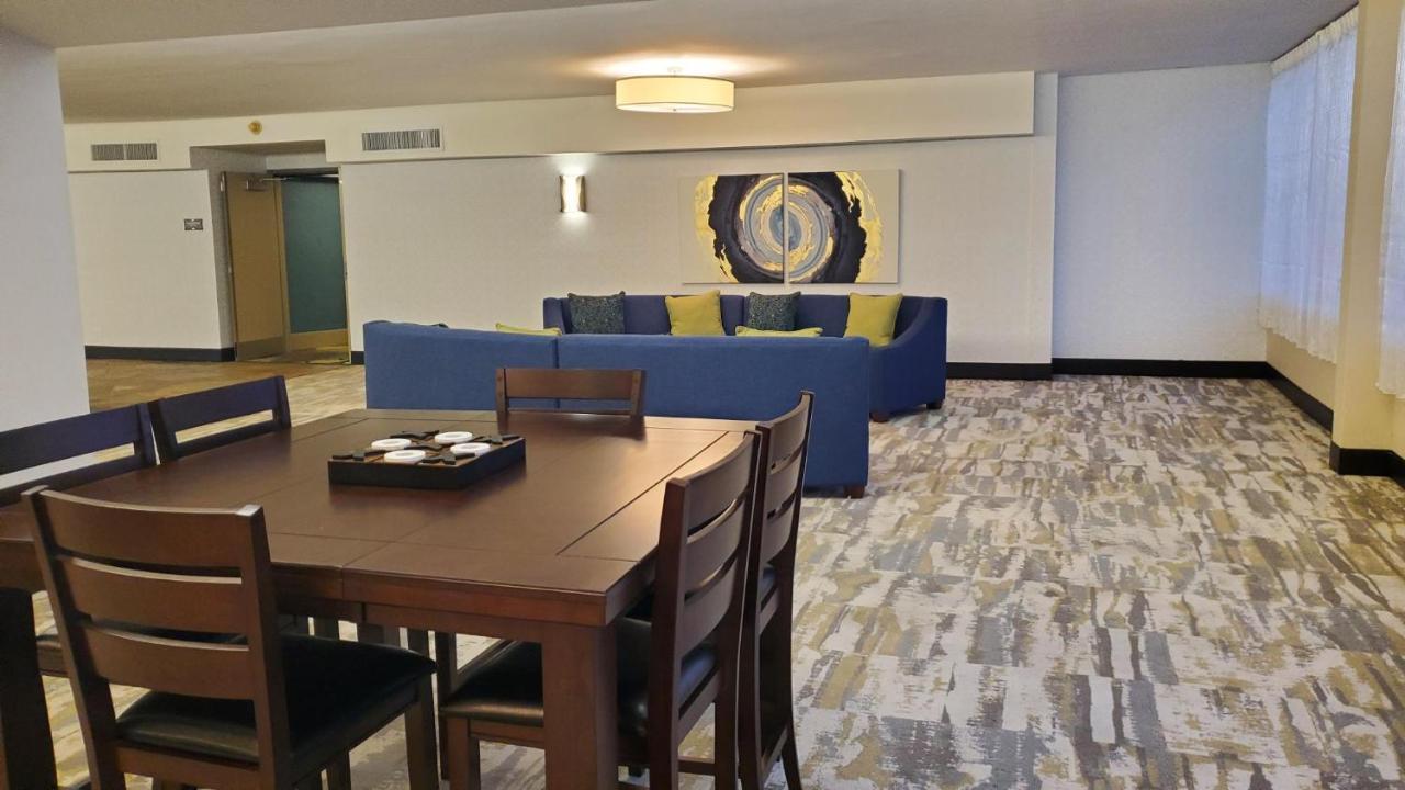 Illinois Beach Hotel Zion 外观 照片